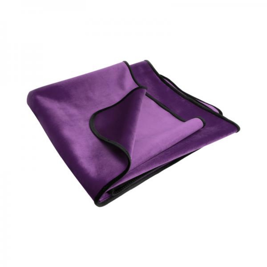 Liberator Fascinator Throw Mini Purple - Shapes, Pillows & Chairs